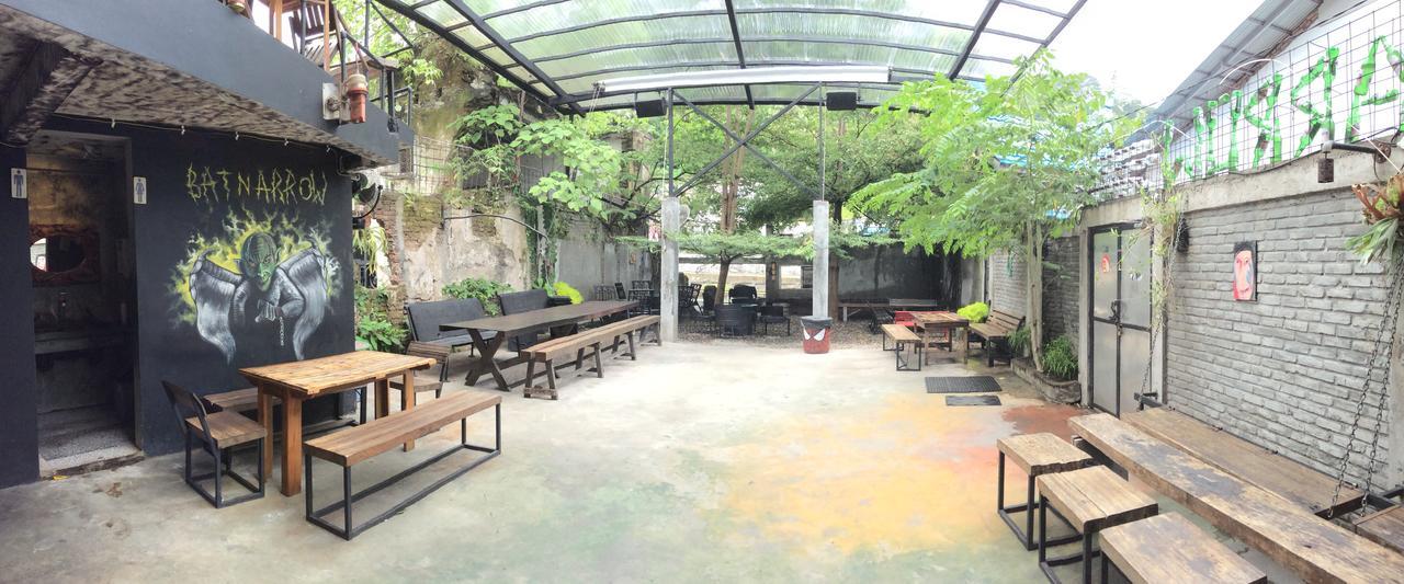 Bat & Arrow Hotel Padang  Ngoại thất bức ảnh
