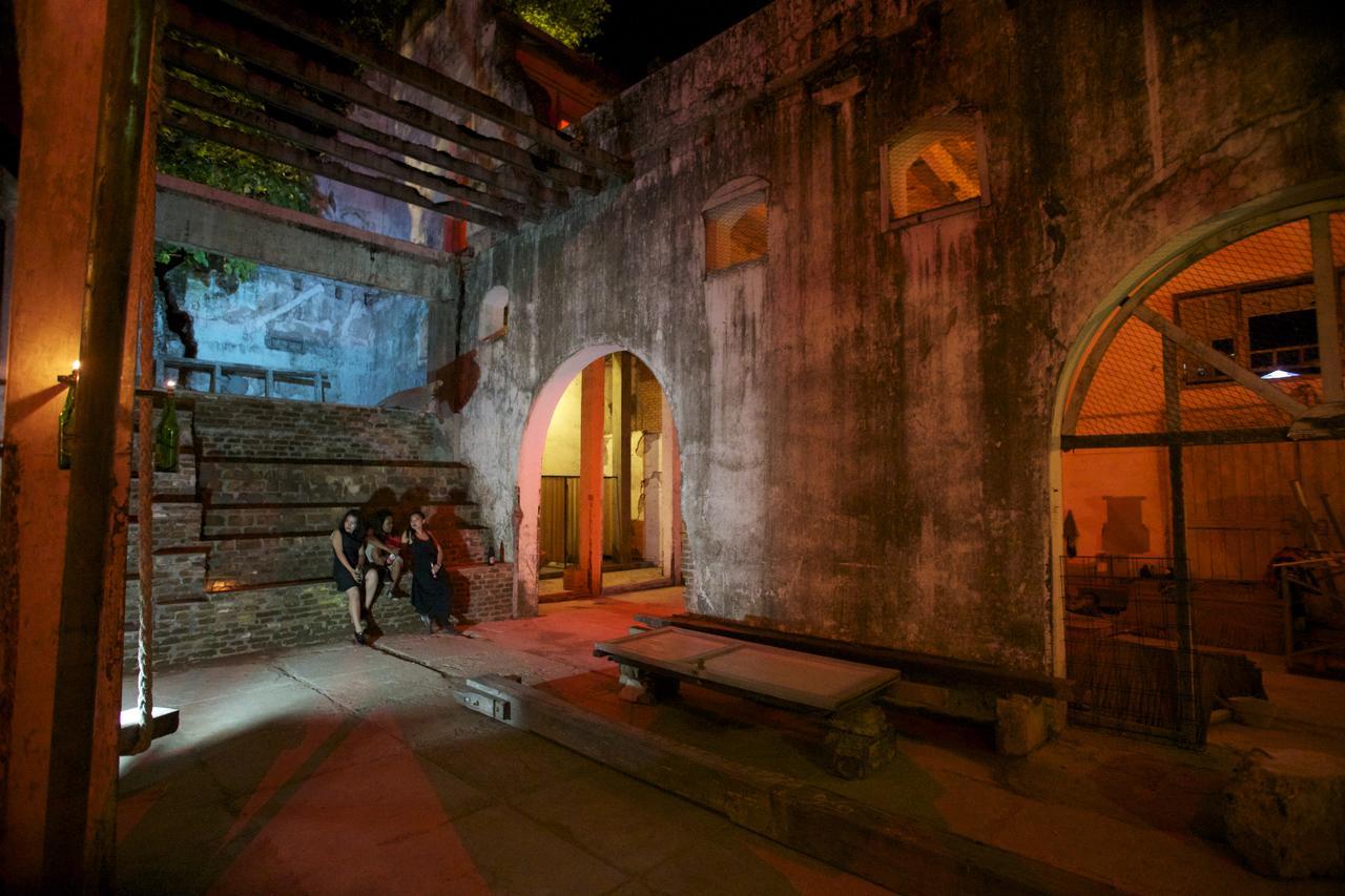 Bat & Arrow Hotel Padang  Ngoại thất bức ảnh