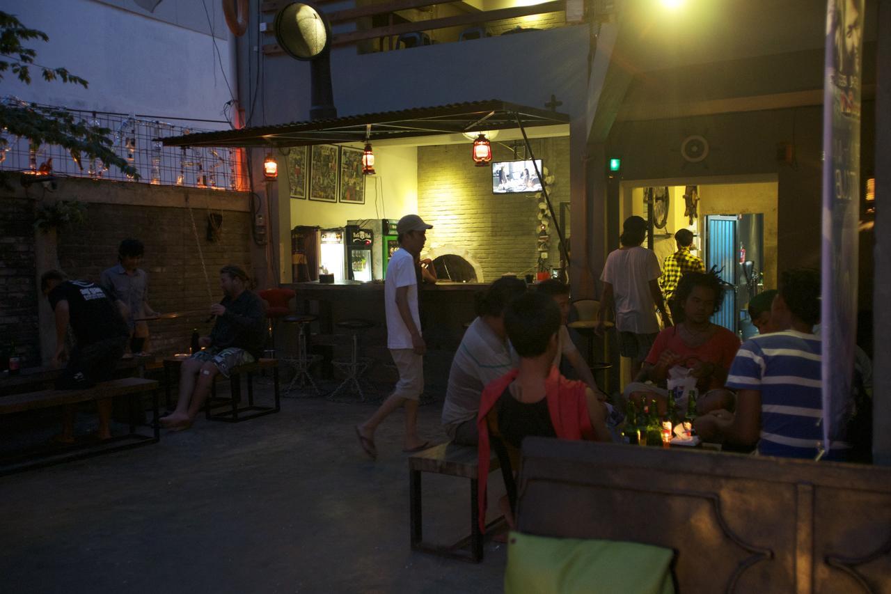 Bat & Arrow Hotel Padang  Ngoại thất bức ảnh
