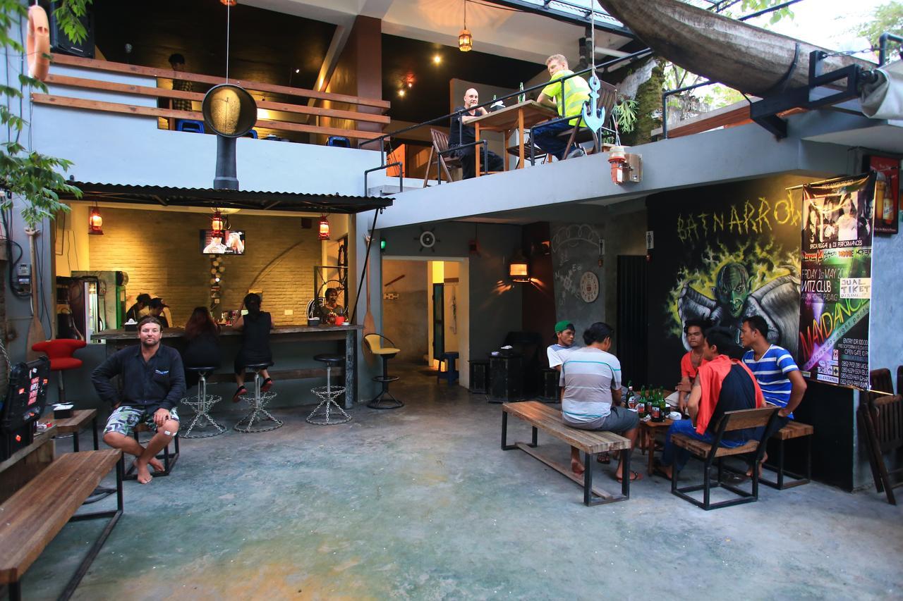 Bat & Arrow Hotel Padang  Ngoại thất bức ảnh