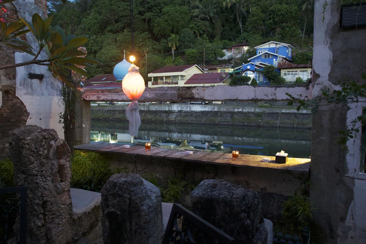 Bat & Arrow Hotel Padang  Ngoại thất bức ảnh
