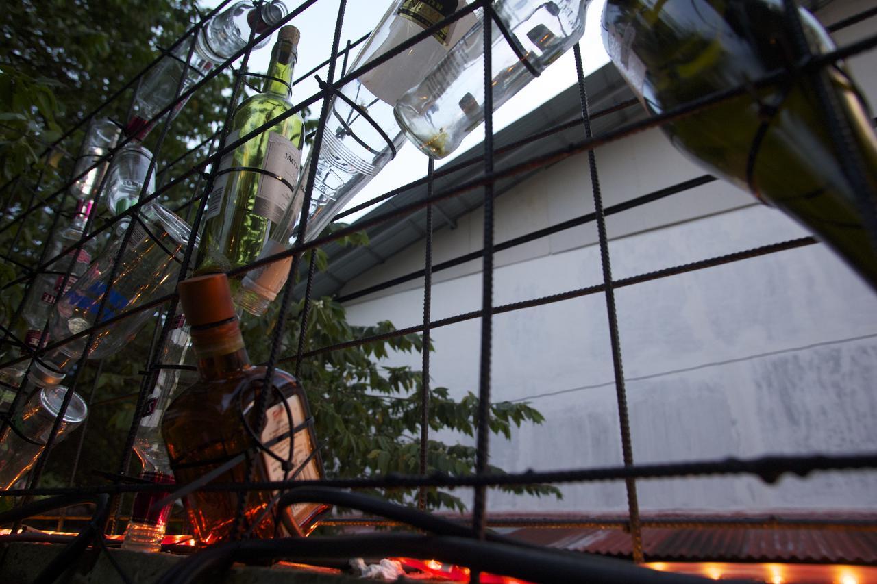 Bat & Arrow Hotel Padang  Ngoại thất bức ảnh