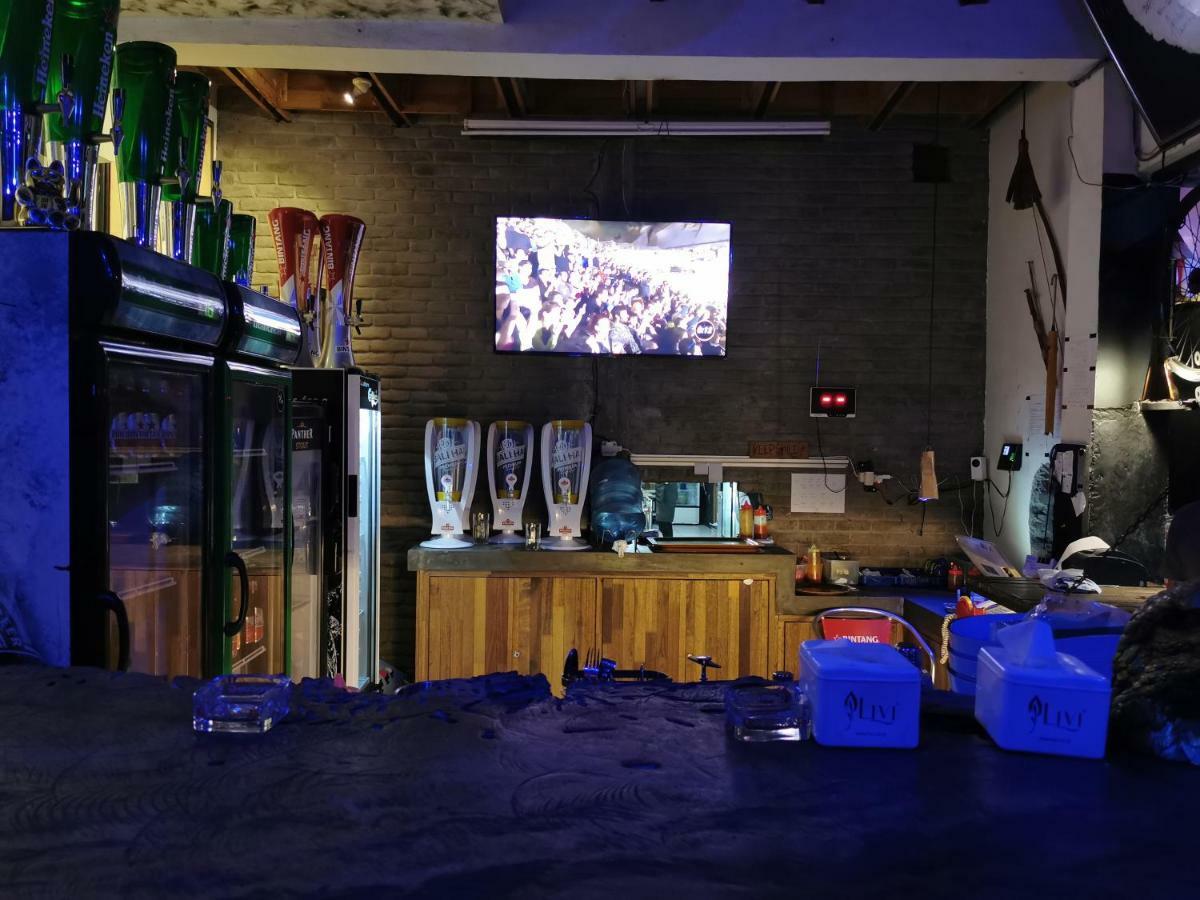 Bat & Arrow Hotel Padang  Ngoại thất bức ảnh