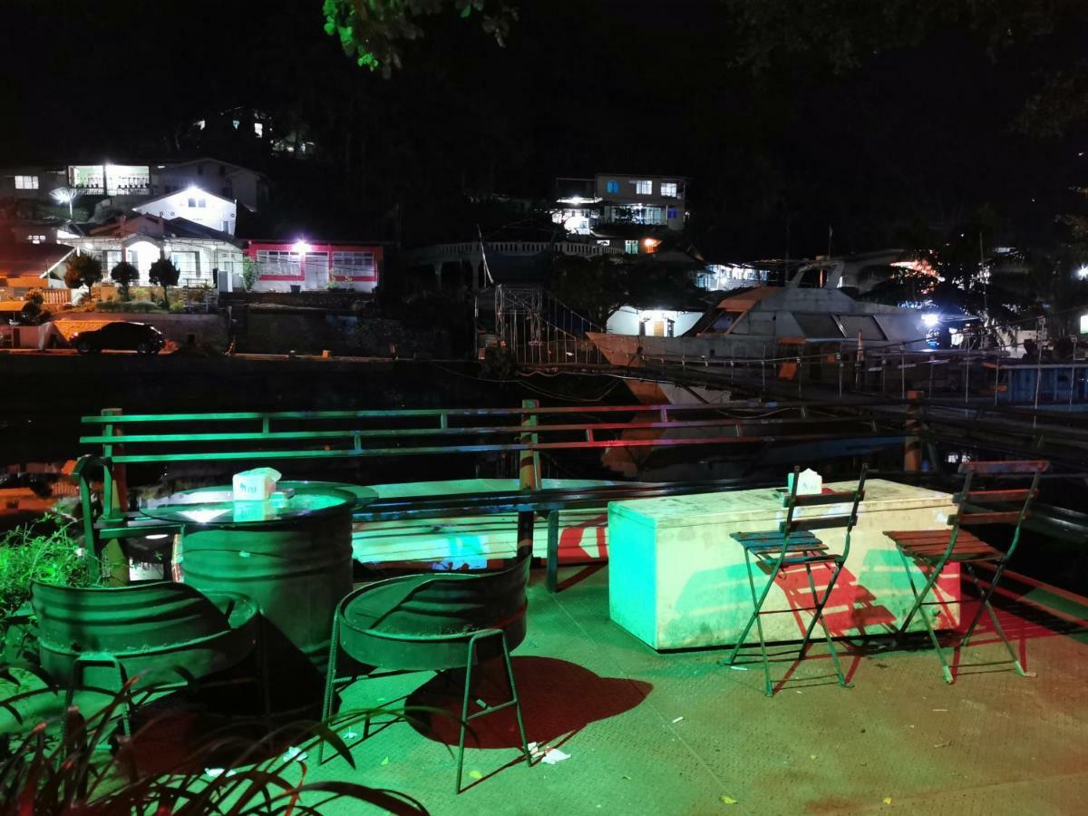 Bat & Arrow Hotel Padang  Ngoại thất bức ảnh