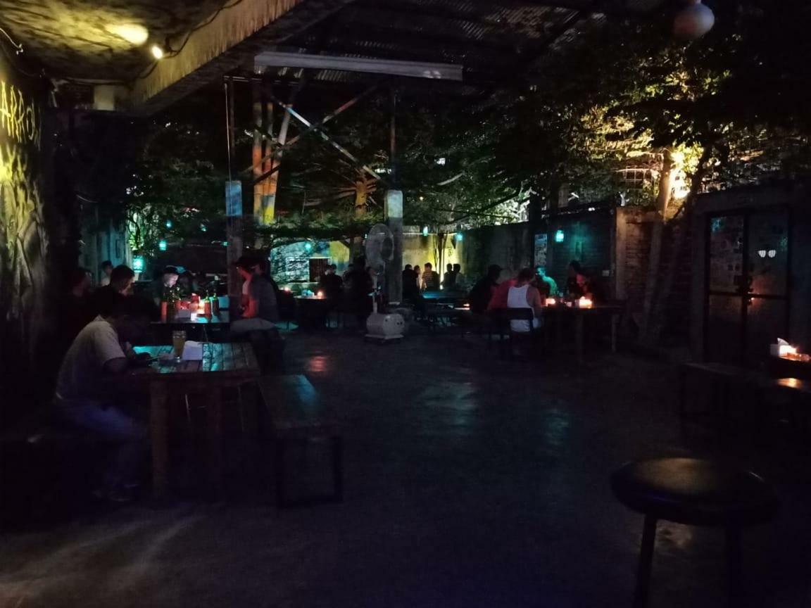 Bat & Arrow Hotel Padang  Ngoại thất bức ảnh